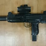 Пистолет-пулемет УЗИ